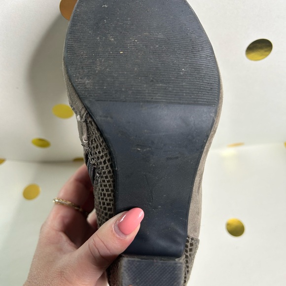 Nygard suede and python skin grey heeled boots booties - Picture 7 of 7